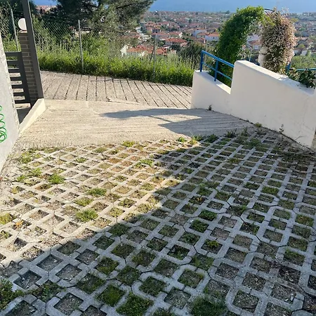 Seaview House 1 * 니키티