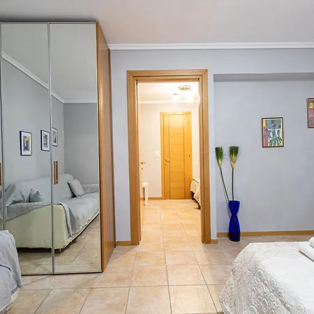 Seaview House 1